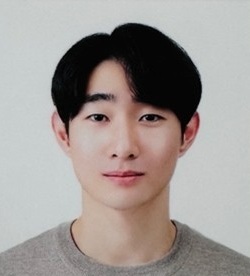 김 민 철